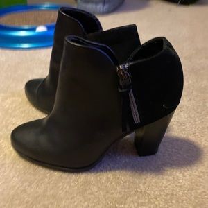 Fioni Booties 💜💜💜